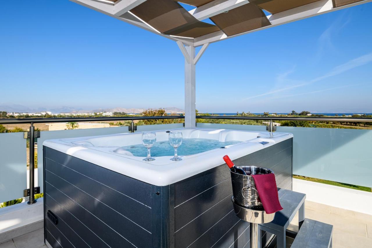 Asteria Pearl Villa 2 With Rooftop Jacuzzi Tigaki Dış mekan fotoğraf